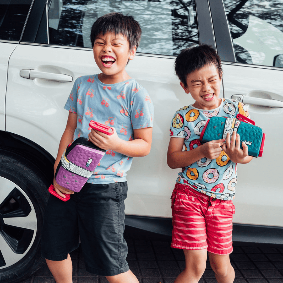 MIFOLD Comfort Grab-And-Go Booster Seat